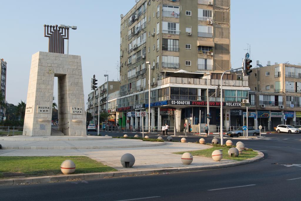 Hotel Rothschild 37 Bat Yam Ruang foto