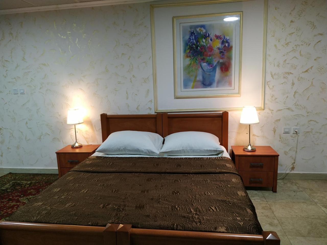 Hotel Rothschild 37 Bat Yam Bagian luar foto